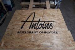 enseigne-restaurant-antoine-06