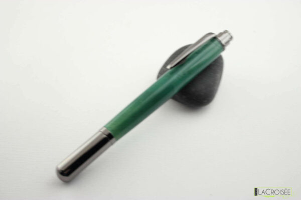 stylo-acrylique-jasper-vert