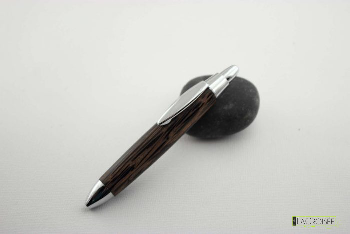 stylo-bois-mokena-palmier-noir